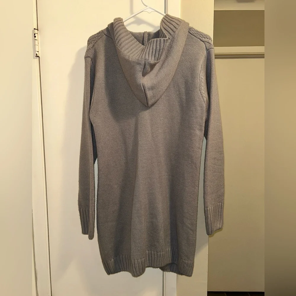 Gray Cable Knit 3/4 Length Cardigan Sweater - Picture 2 of 2
